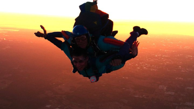 skydive.jpg