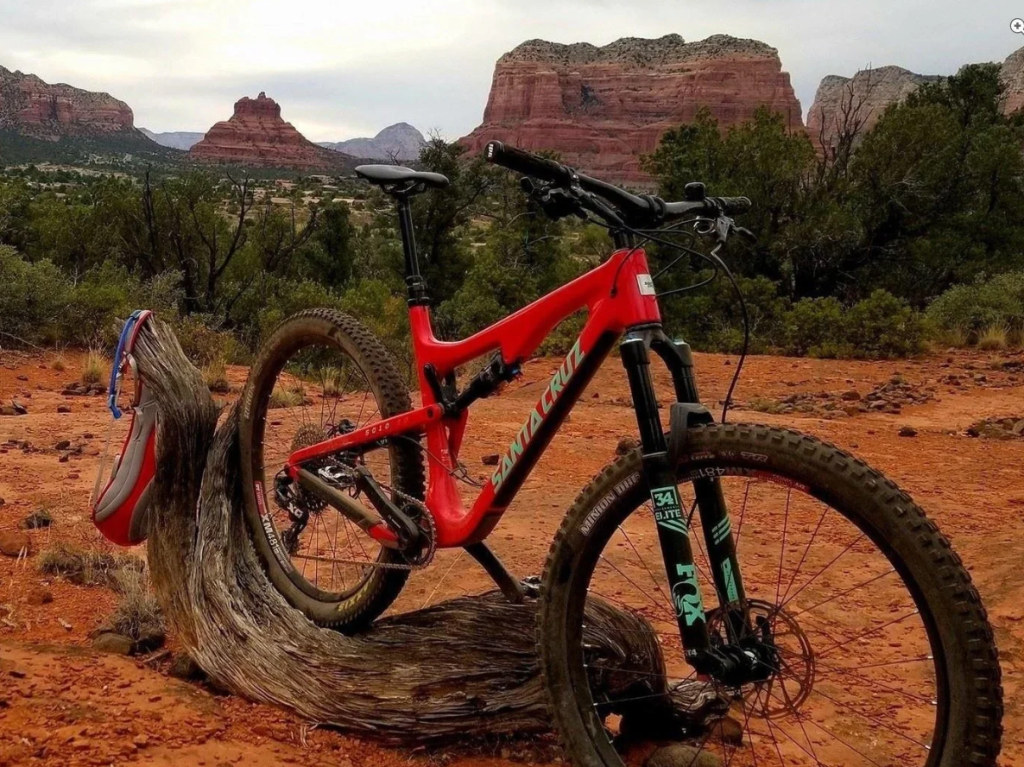 A bicycle in Arizona desert.