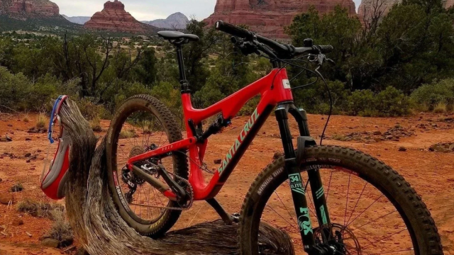 A bicycle in Arizona desert.