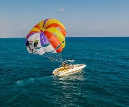 A parasail boat in sarasota.